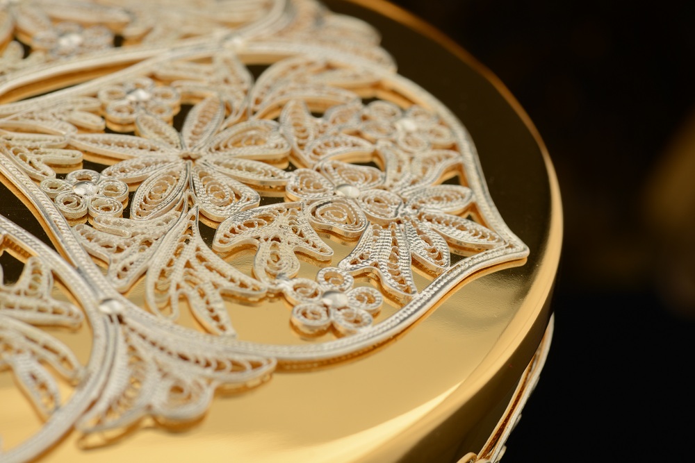 Metal Paten Metal Paten