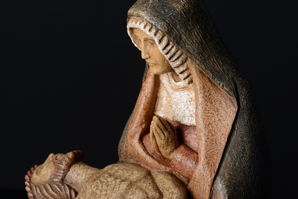 Veneration of sacred images Veneration of sacred images