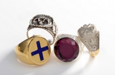 The symbolic value of bishop rings The symbolic value of bishop rings