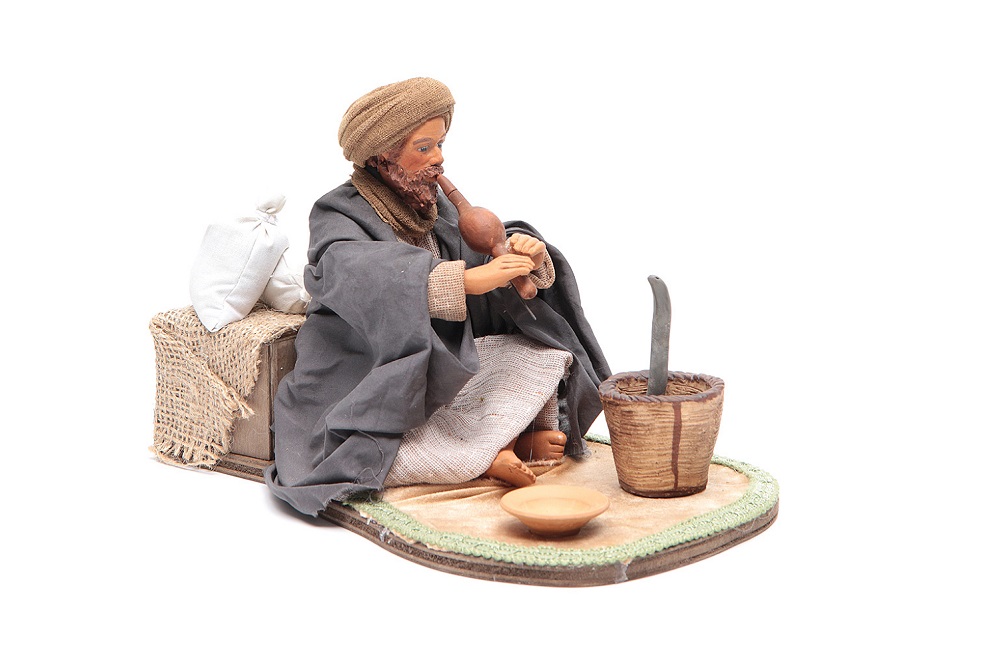 Animated statues in the Neapolitan Nativity scene