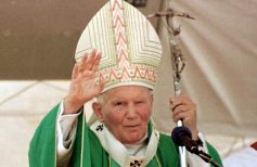 The meaning of the Mitre the mitre