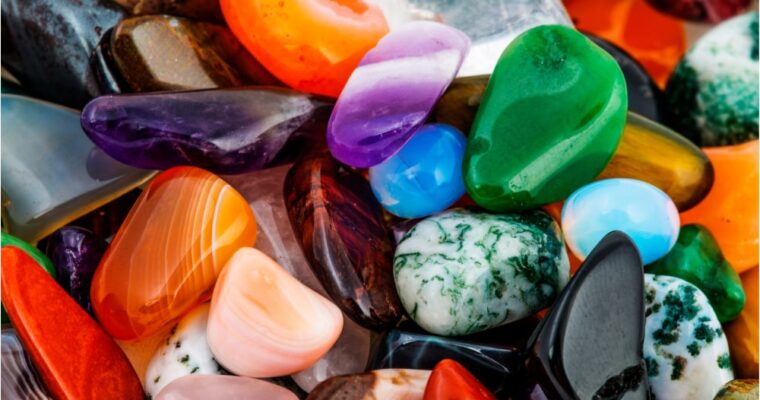 Natural hardstones: list by name and meaning