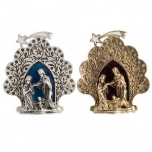 Nativity with tree 9x7.5cm