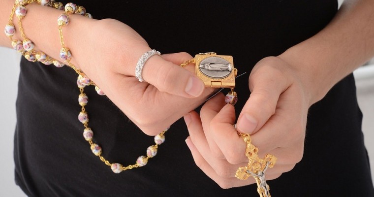 How to pray the rosary – 10 important steps