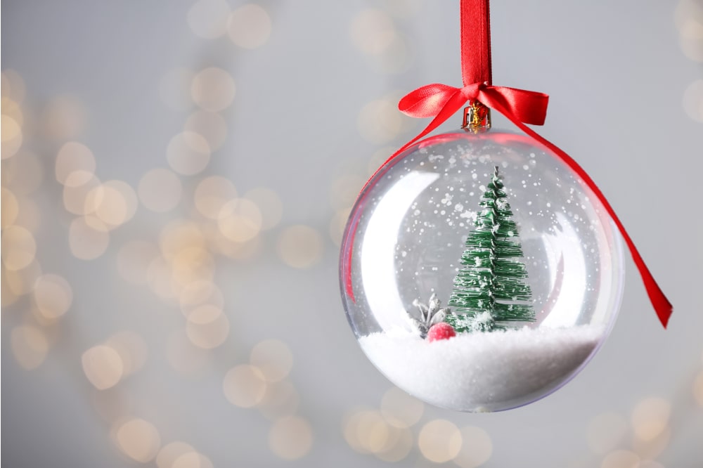 Decorate Christmas Baubles