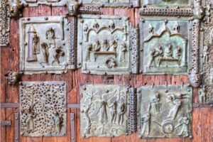 Basilica of San Zeno: the bronze tiles of its famous portal