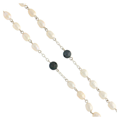 Rosary in 925 silver with 8 mm oval freshwater pearls and two-sided centerpiece image
