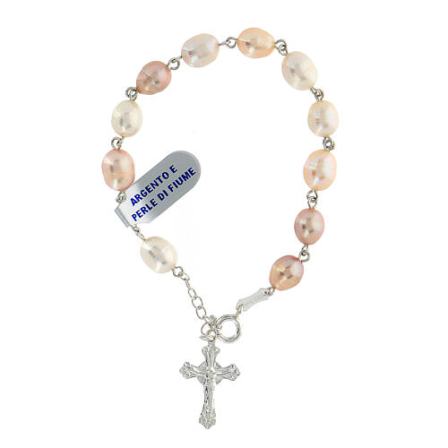 Silver bracelet with freshwater pearls