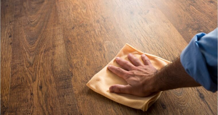 Wood maintenance: how to take care of it over the years