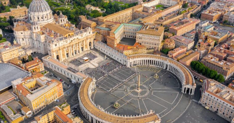 What is the IOR and how does the Institute for the Works of Religion work?