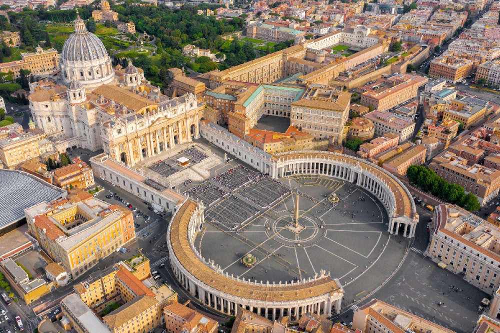 What is the IOR and how does the Institute for the Works of Religion work?