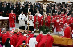 Die Beerdigung vom klassischen Griechenland bis heute Die Beerdigung vom klassischen Griechenland bis heute