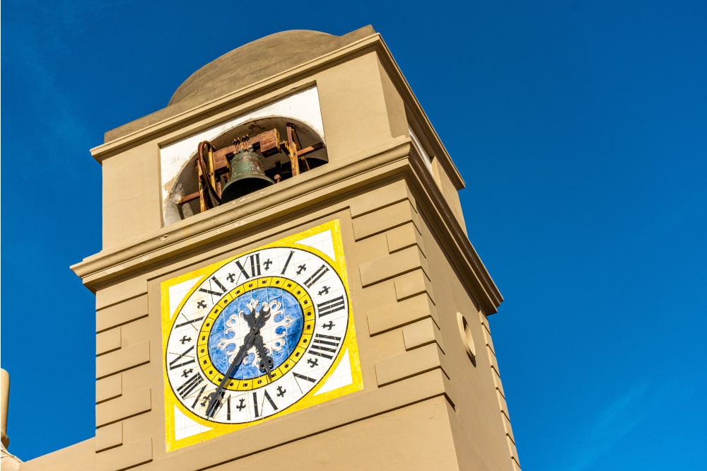 La campanilla de San Miguel, amuleto de buena suerte de la isla de Capri