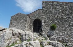 La Virgen de Gonare y el santuario más “alto” de Cerdeña virgen de gonare