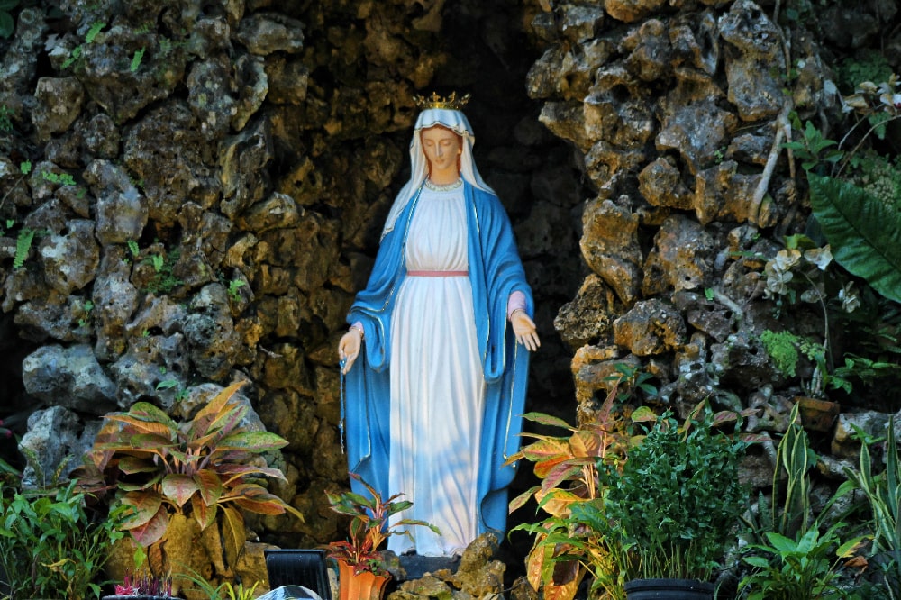 ¿Por qué el sábado está dedicado a la Virgen?