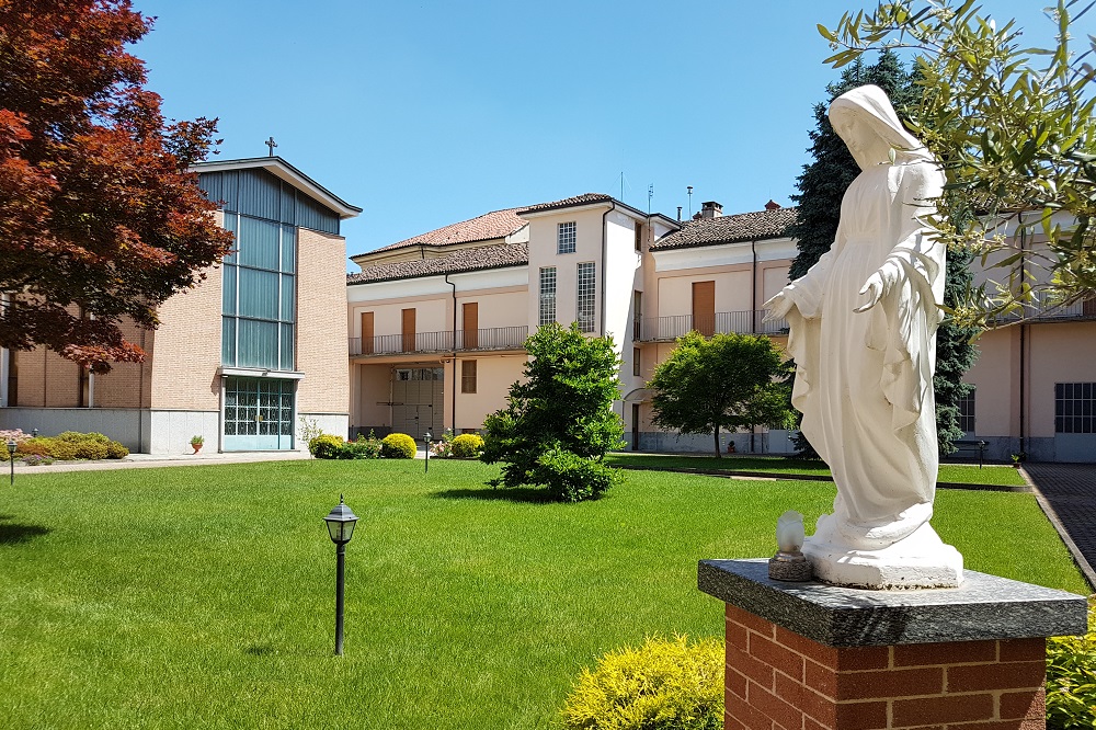 Statues de jardin : comment choisir votre statue religieuse d’extérieur
