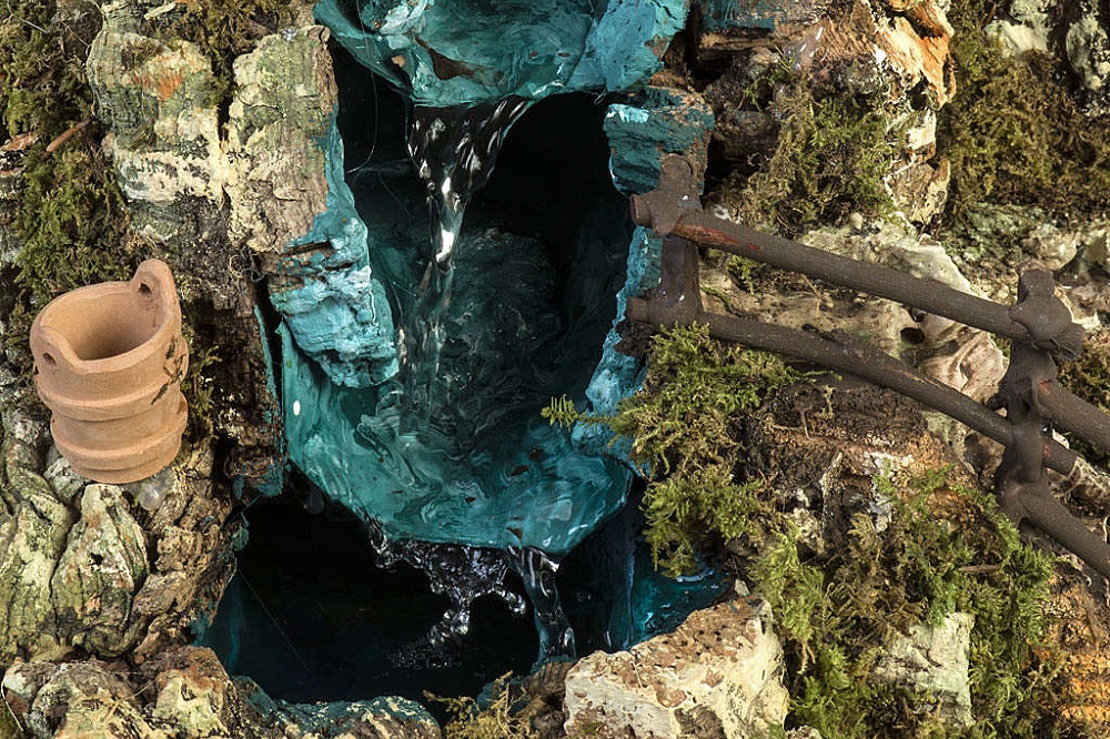 Comment créer votre crèche avec chute d’eau en quelques étapes simples