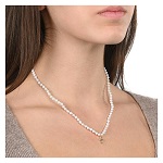 Collier perles blanches croix avec zircons bleux