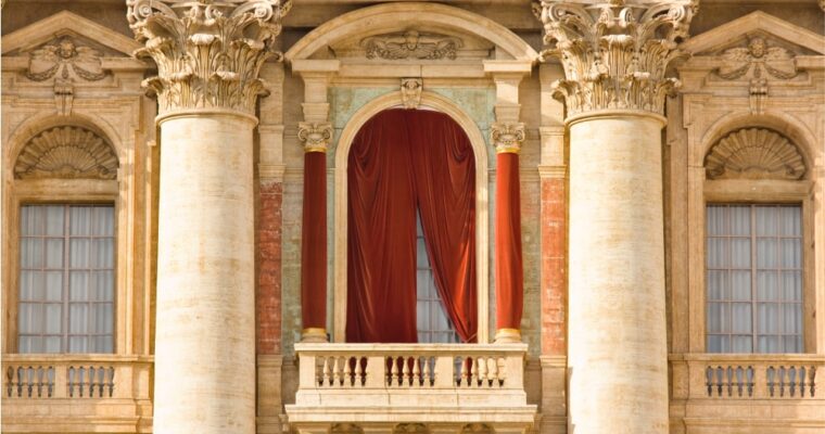 Qu’arrive-t-il à la mort d’un Pape : toutes les phases du décès à l’élection de son successeur