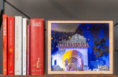 Crèches originales : la Nativité dans les book nook Crèches originales book nook