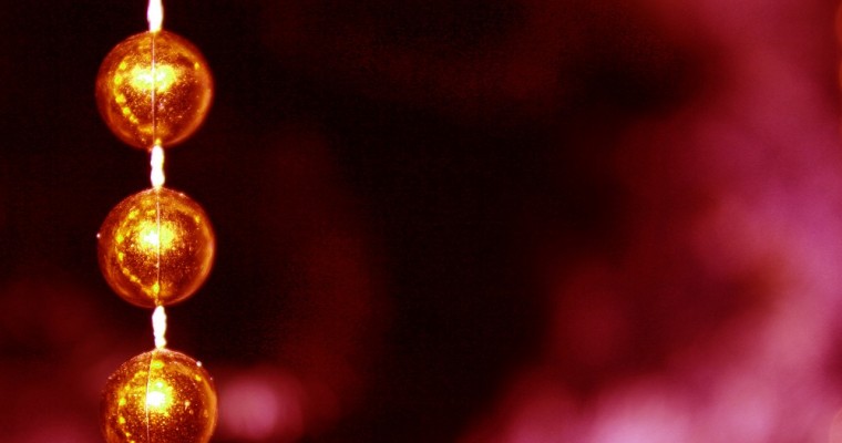 Decorazioni natalizie per esterni: le luminarie