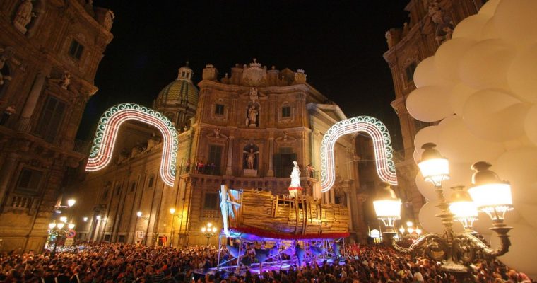 Le feste mobili. Feste religiose e feste civili in Italia (e all’estero)