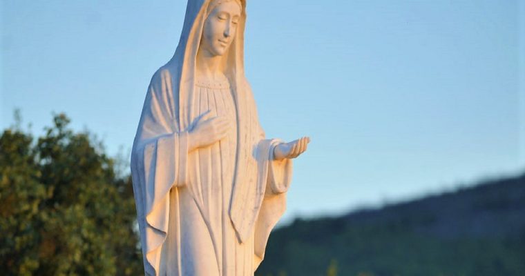 La Madonna di Medjugorje e i luoghi più significativi