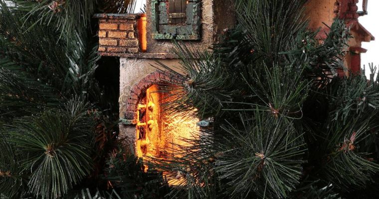 Presepi originali: i 5 più strani del catalogo Holyart