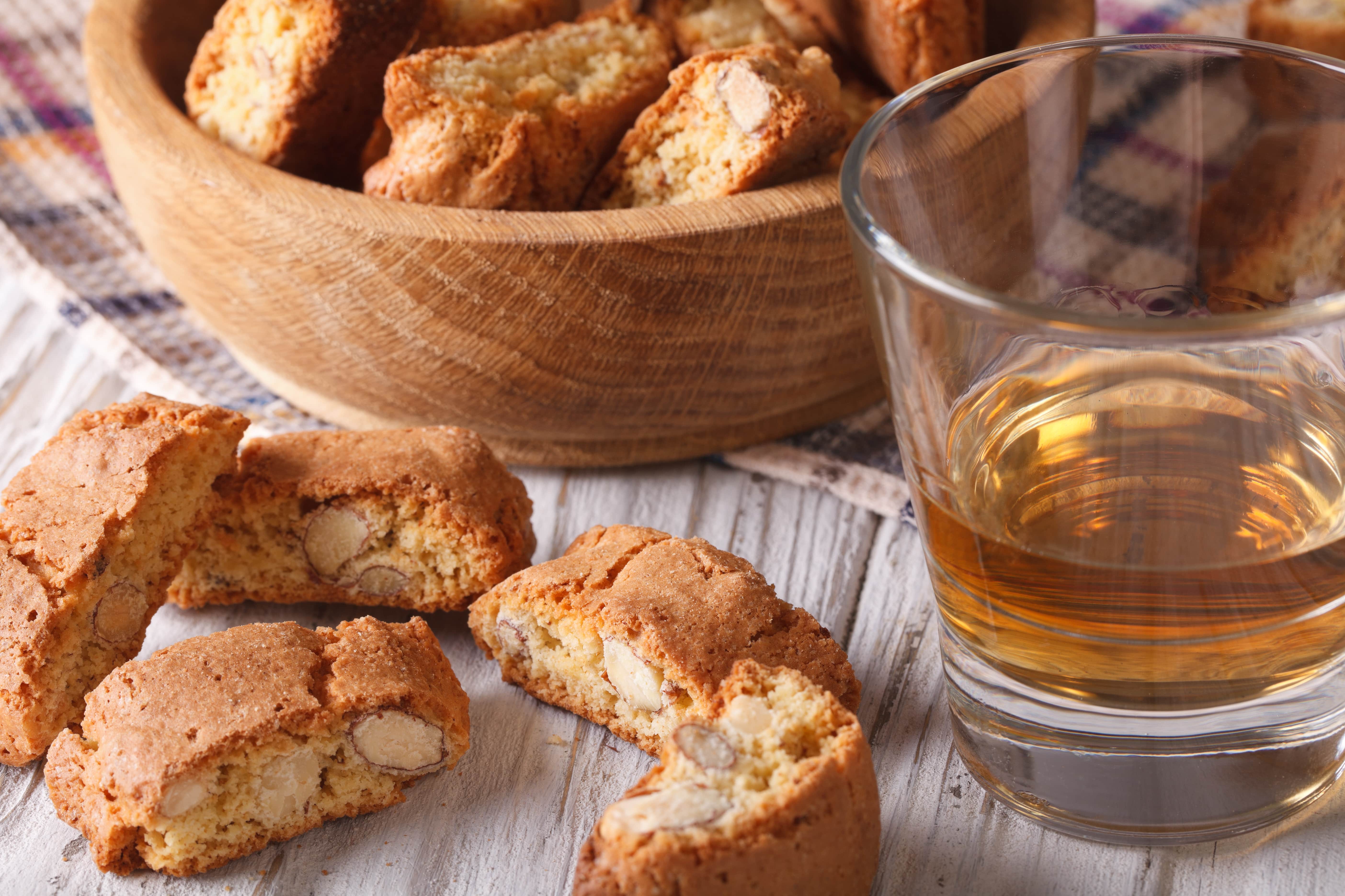vin santo e cantucci
