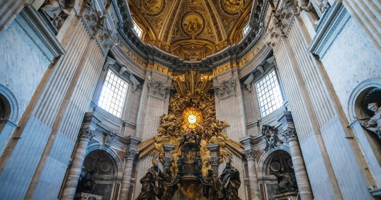 La Cattedra di San Pietro: il significato dell’opera e le origini della festa