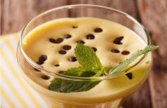 San Pasquale Baylon, il santo patrono dei cuochi e dei pasticceri san pasquale baylon zabaione