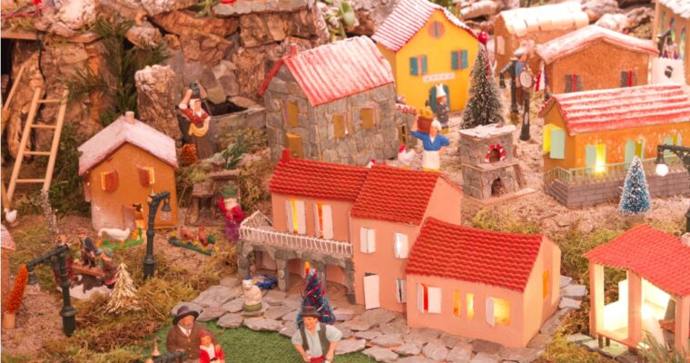 Presepe in cartone fai da te: una proposta facile e divertente