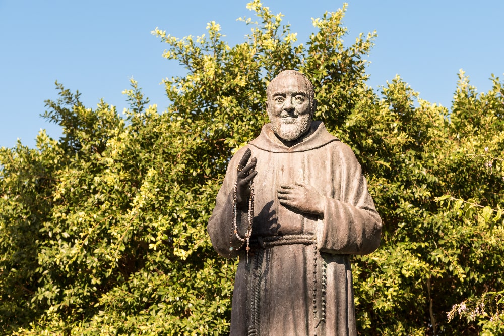 Preghiera a Padre Pio contro la guerra