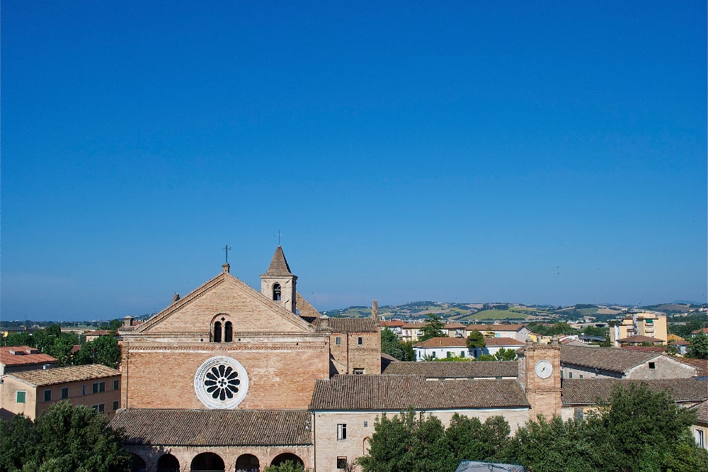 Chi era San Bernardo di Chiaravalle oltre la Divina Commedia