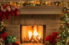 Camini addobbati per Natale: idee e ispirazioni per un'atmosfera calda e accogliente camini addobbati per natale