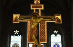 crocifisso di cimabue