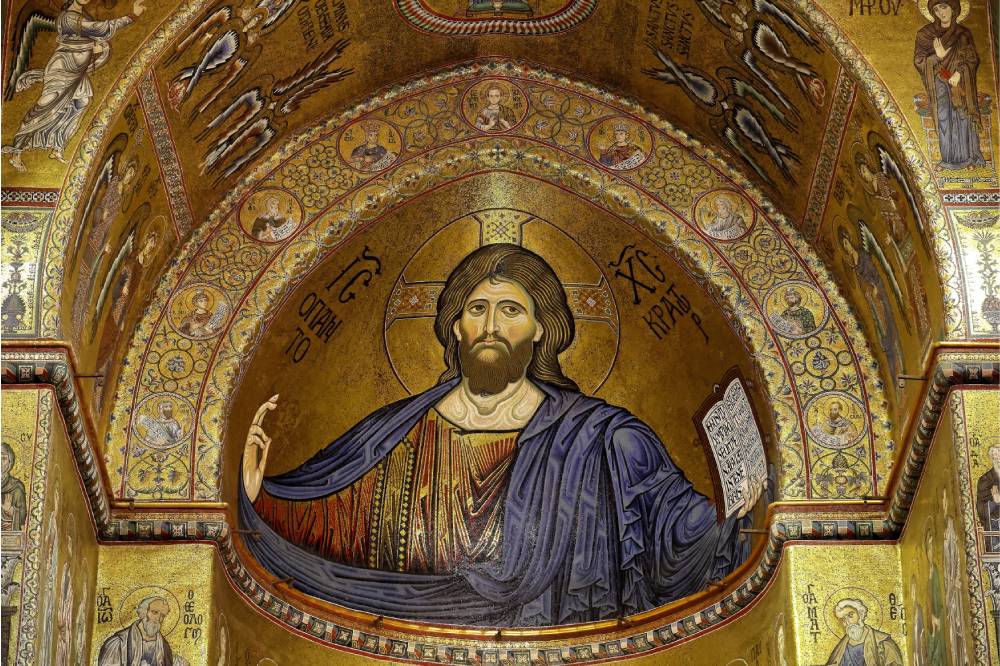 Cristo Pantocratore: significato, iconografia e storia dell’immagine più celebre di Gesù