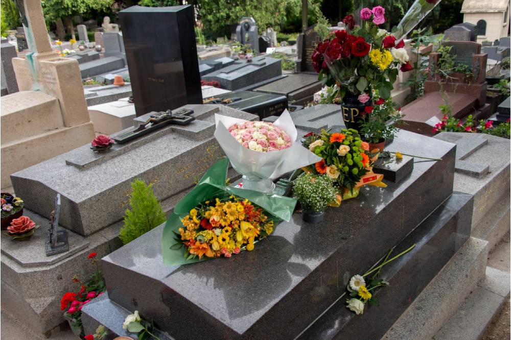 Quali fiori portare al cimitero?
