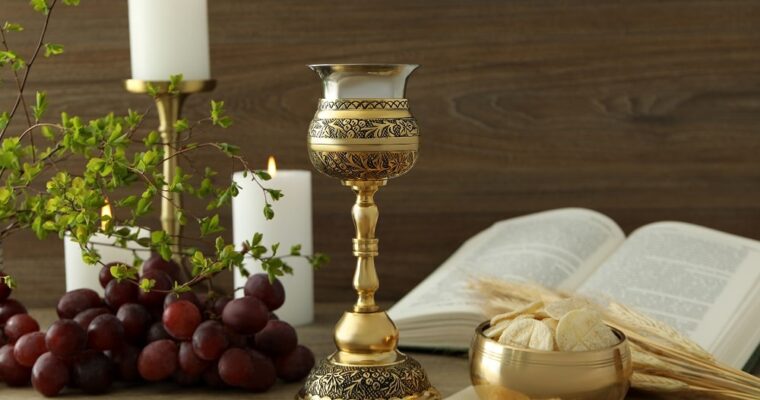 5 produktów kościelnych, które warto mieć również w domu