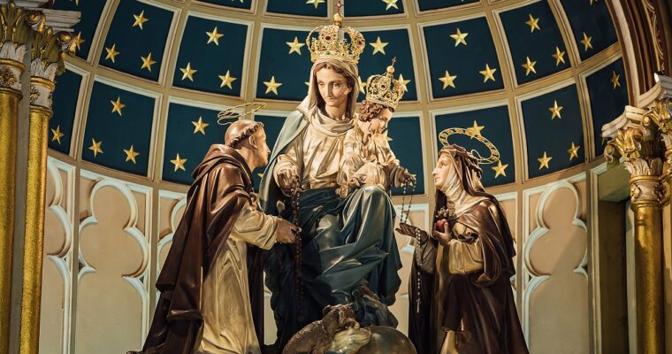 Jak odmawiać modlitwę do Matki Boskiej Pompejańskiej