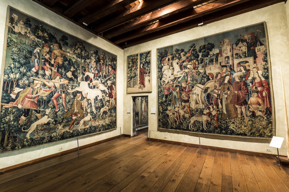 Arte sacra sobre tecido, as tapeçarias mais bonitas para expressar a sua fé