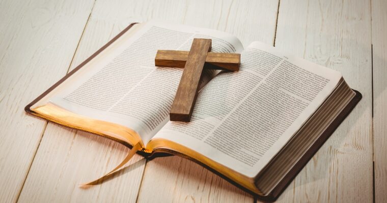 Conversões religiosas famosas: 10 celebridades que se tornaram devotos