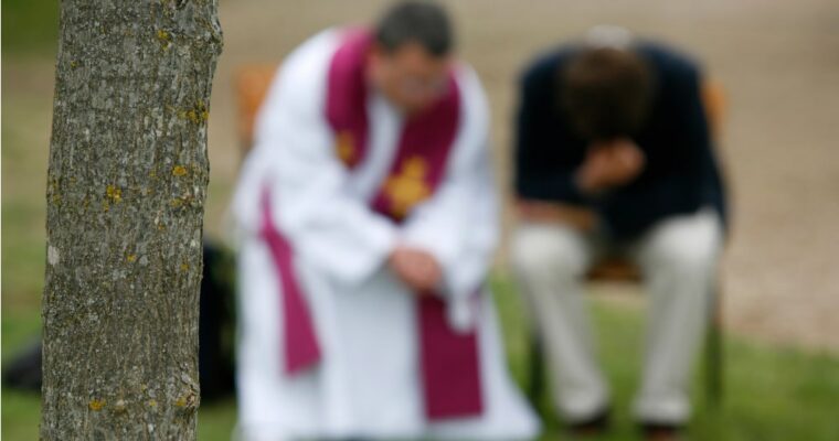Pecados veniais: quais são e em que diferem dos pecados mortais