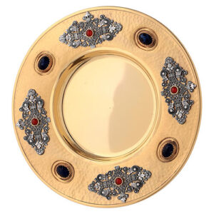 Patena bicolor filigrana pedras vermelhas e azuis 18 cm