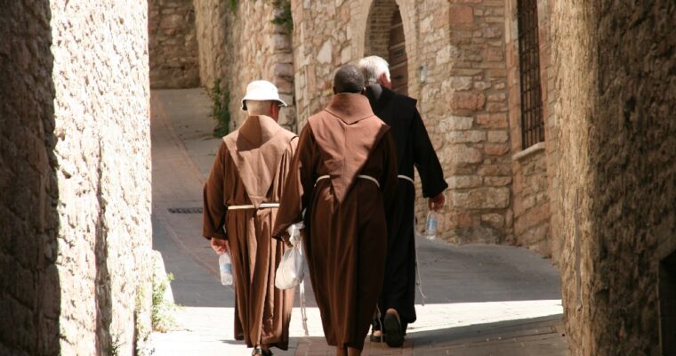 Confrarias mais antigas: história e curiosidades