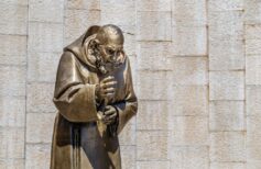 Grupos de oração de Padre Pio: em Inglaterra uma forte devoção ao santo Grupos de oração de Padre Pio